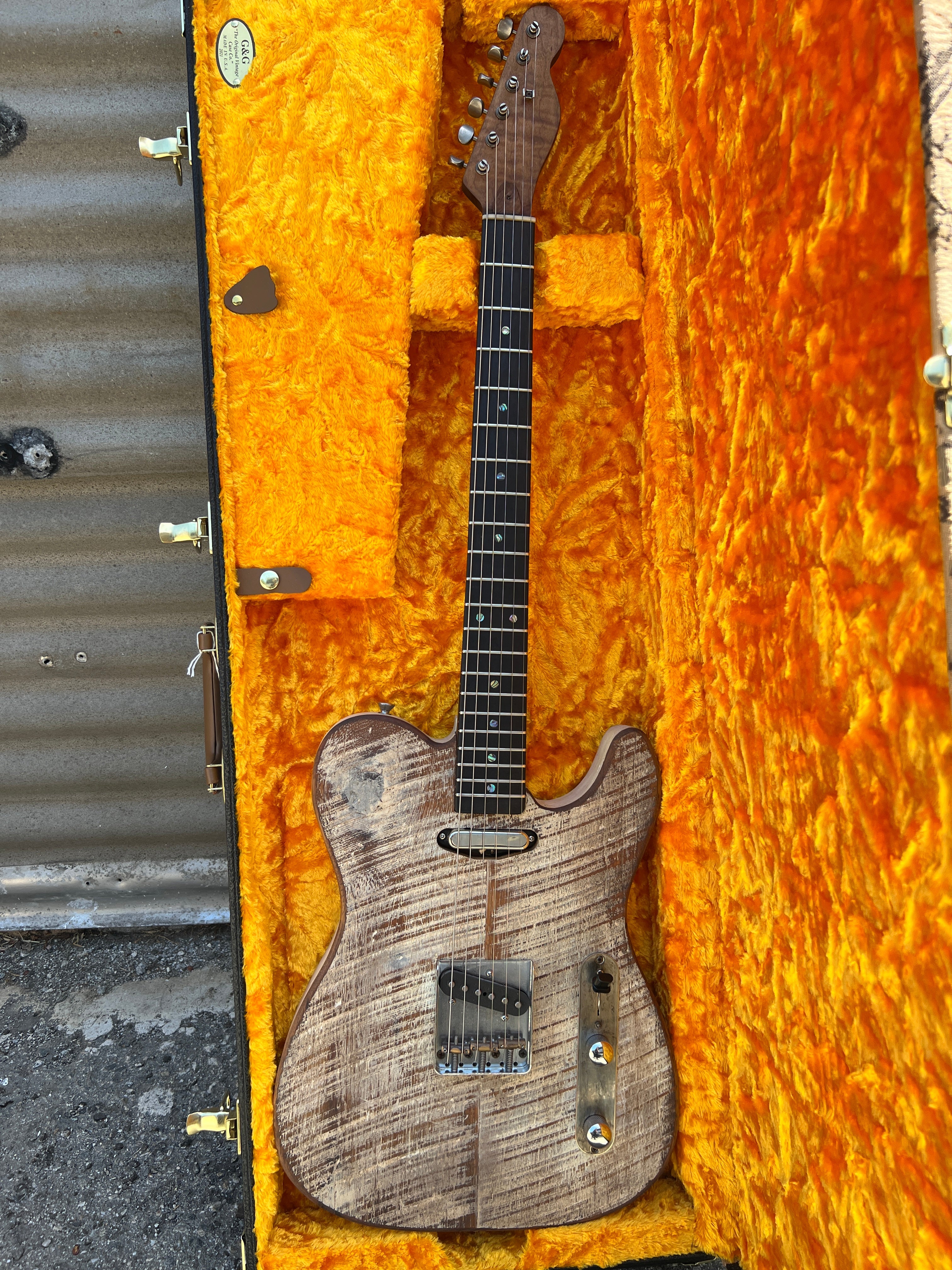 EARTHCASTER PLUS TOP